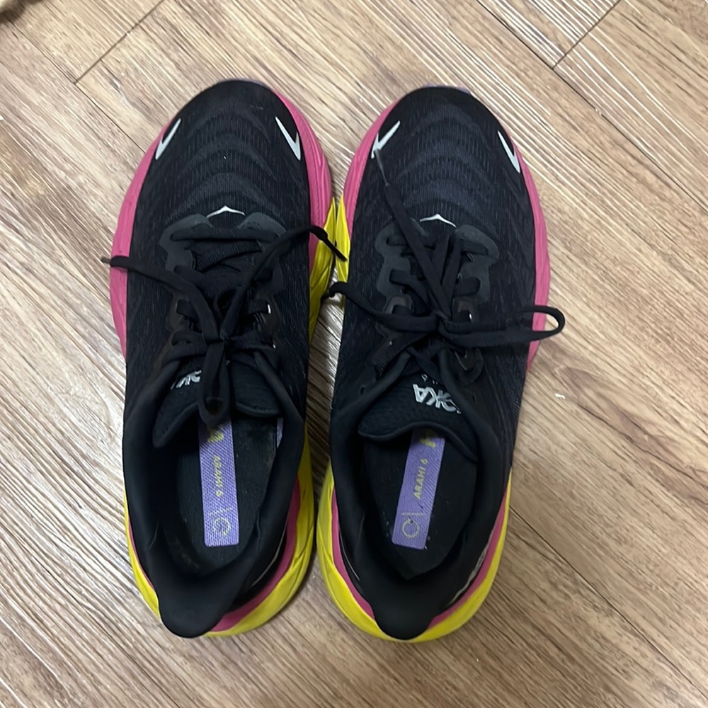 Hoka Sneakers